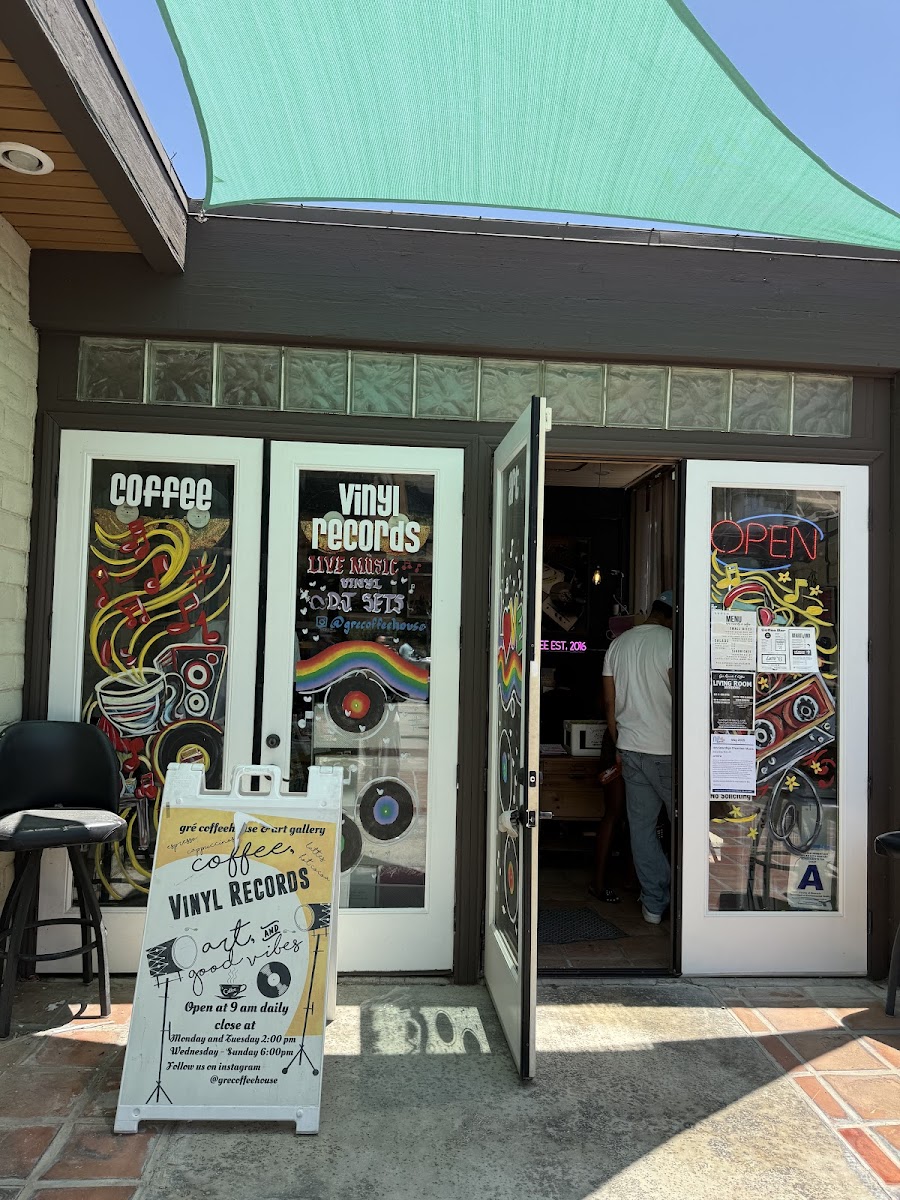 Gré Records & Coffee Photos 2